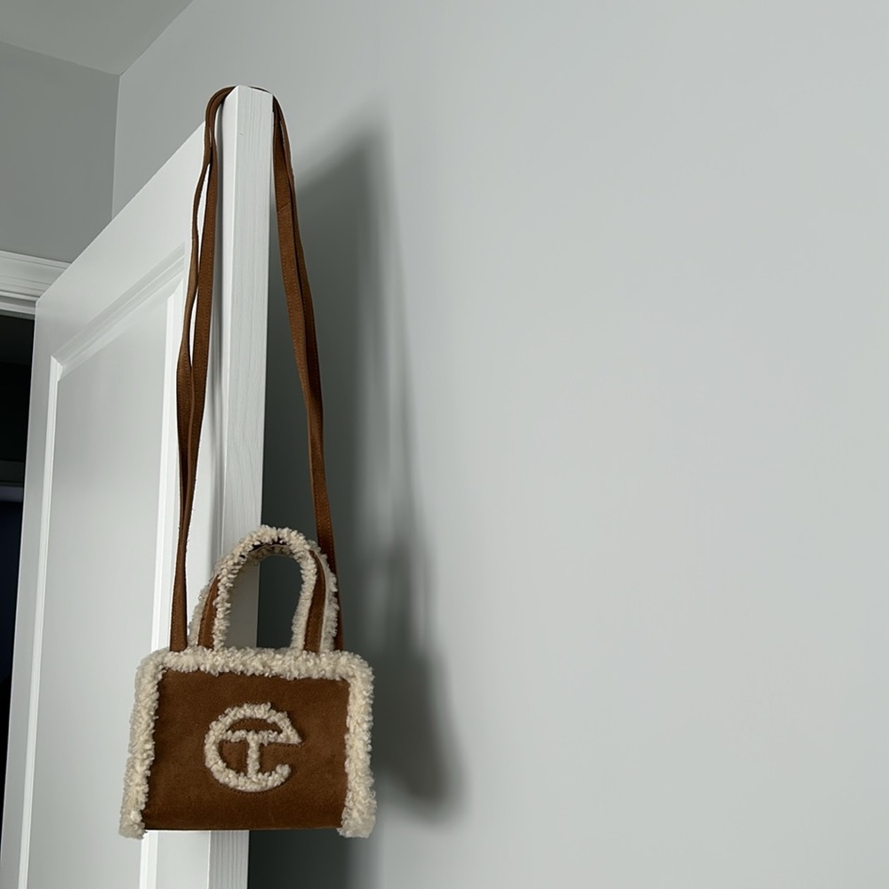 Telfar x Ugg small purse in chestnut - Picture 9 of 10